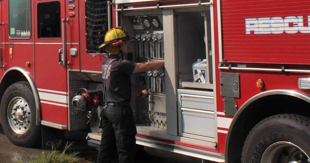 volunteer-firefighting6df13026eaa5422784c2444304ecce27